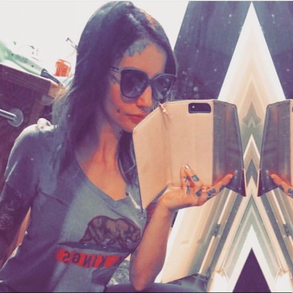 *SOLD* Gucci Sunglasses - Picture 2 of 2